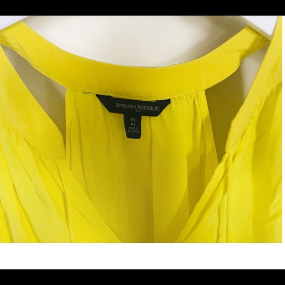 BANANA REPUBLIC V Cut Sleeveless Tank With Boho Tassle Tie Detail Yellow Medium - Picture 5 of 9